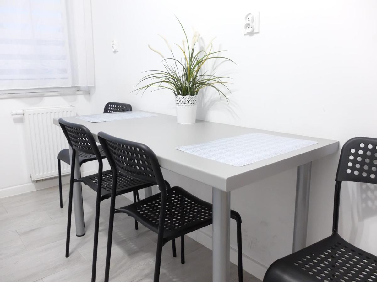 Pixel White Apart Breslavia Exterior foto